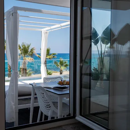 아파트호텔 Suitenes Coast 4*