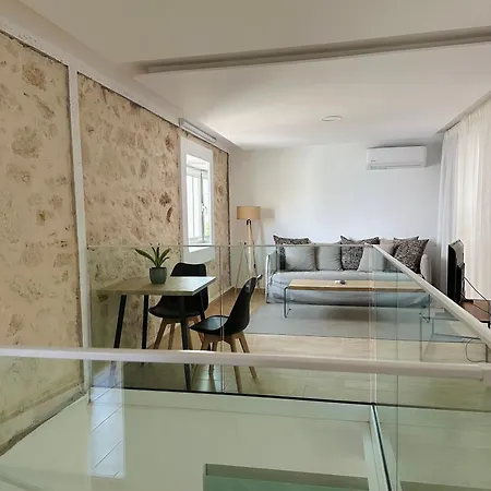 Suitenes Coast 4*