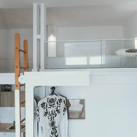 Suitenes Coast Hotel apartamentowy