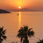 Suitenes Coast