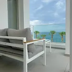 Suitenes Coast