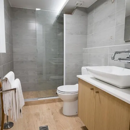 Suitenes Coast 4*