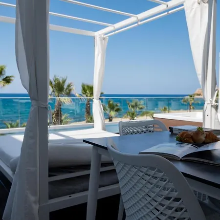 Suitenes Coast Апарт-готель 4*