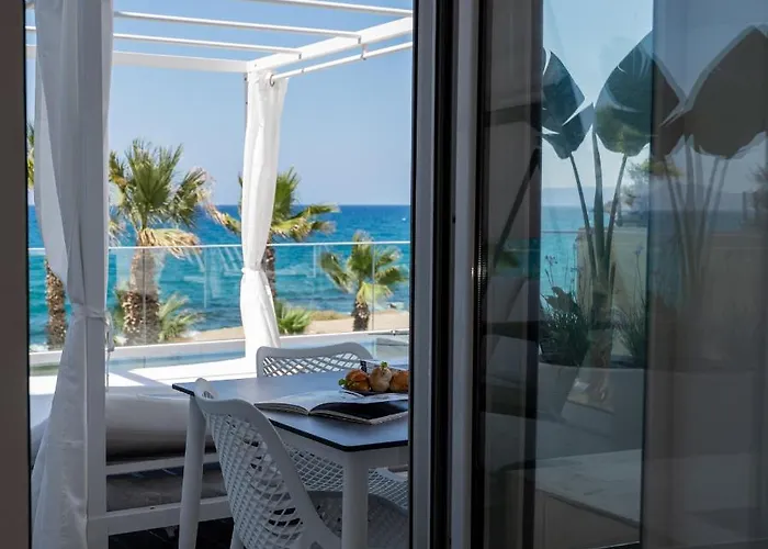 Aparthotel Suitenes Coast 4*